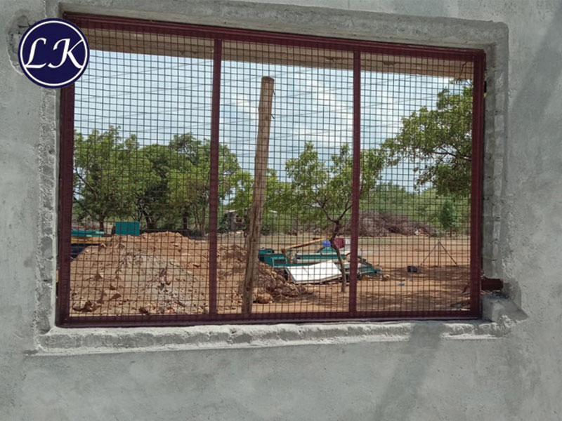 LK Roofing Solutions.